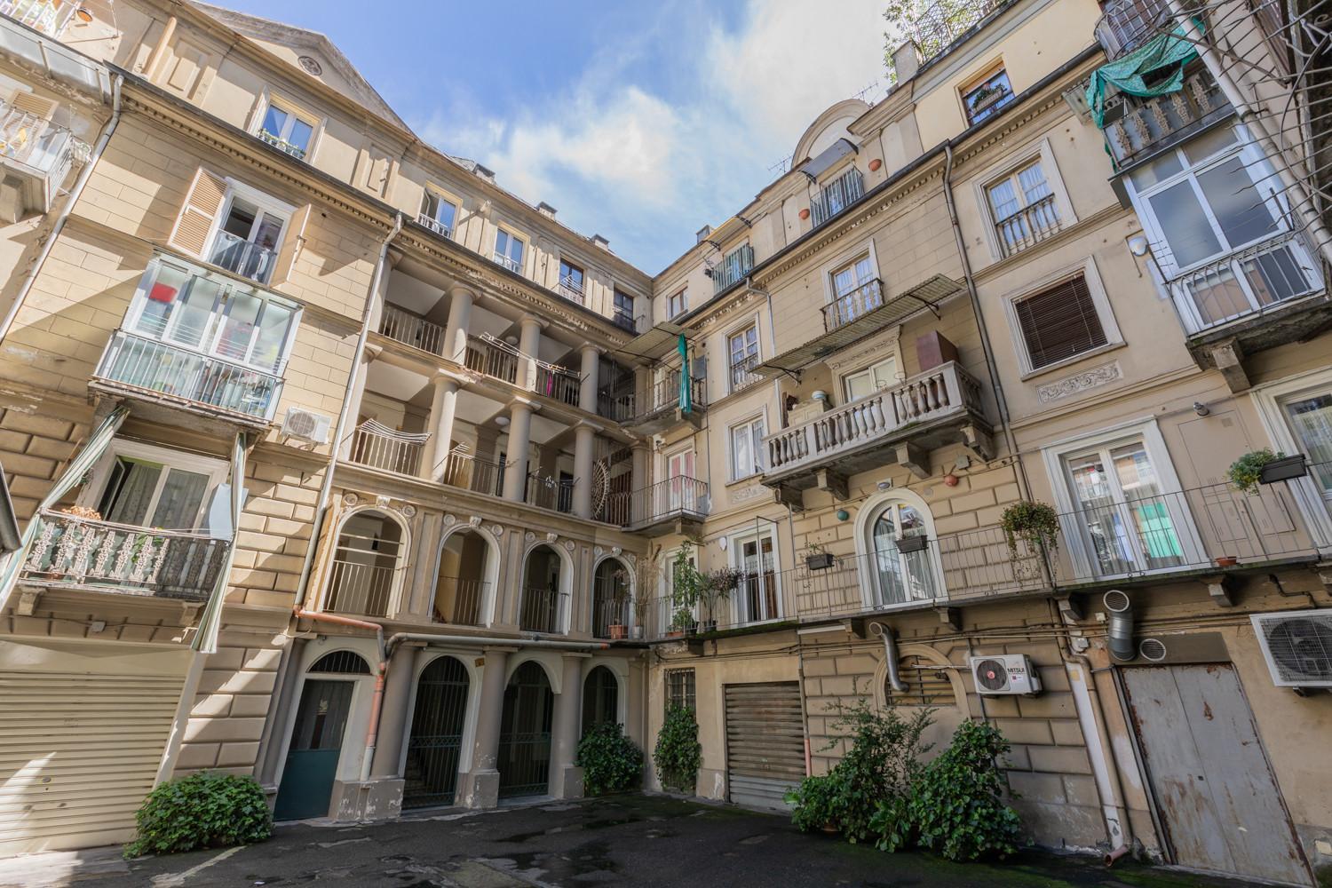 トリノCasa A Porta Palazzo By Wonderful Italyアパートメント エクステリア 写真